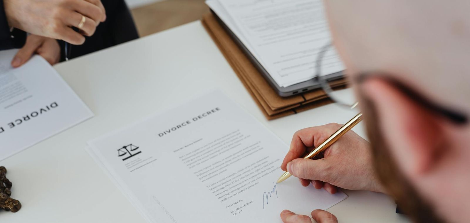 Signing business contract documents