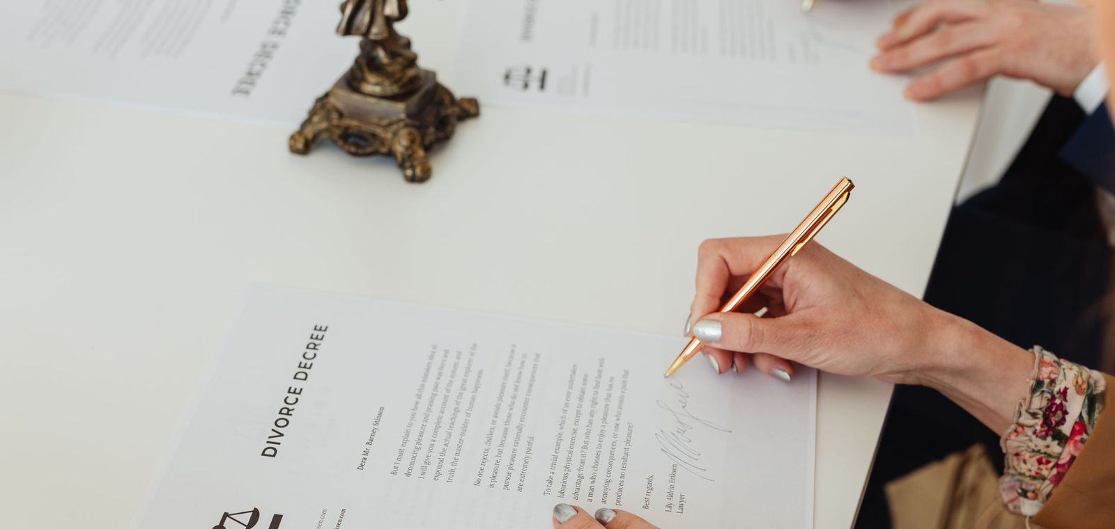 Notarised signing of legal documents